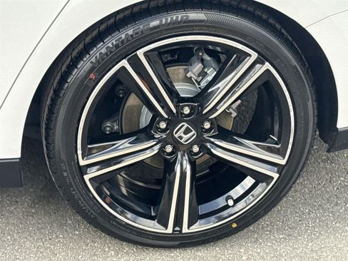 Used 2024 Honda Accord Sport image 30