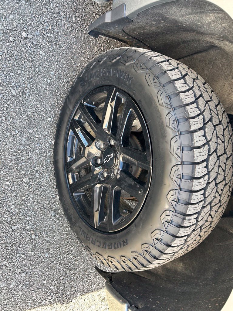 Used 2025 Chevrolet Silverado 1500 RST w/ True North Edition Plus AWD/4WD image 14