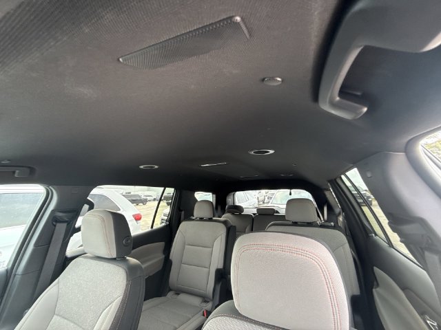 Used 2026 Chevrolet Traverse LT w/ Driver Confidence Package FWD image 19
