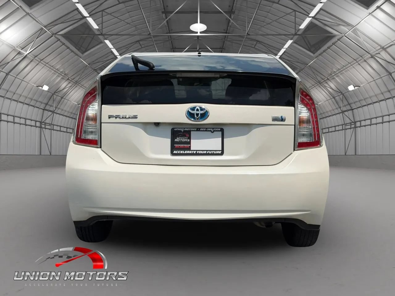 Used 2015 Toyota Prius Two FWD image 5