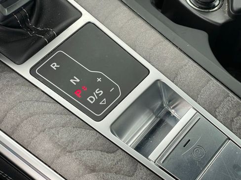 Used 2024 Audi A6 Premium Plus image 25