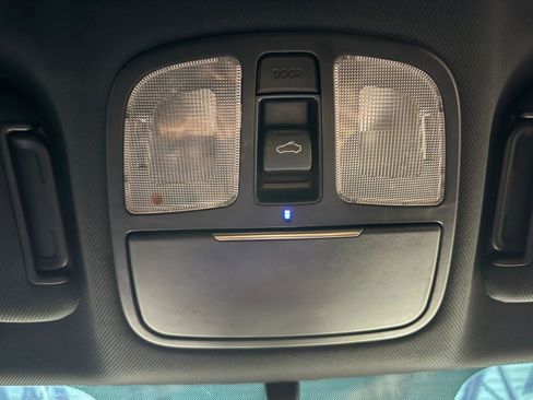 Used 2013 Hyundai Genesis 3.8 image 31