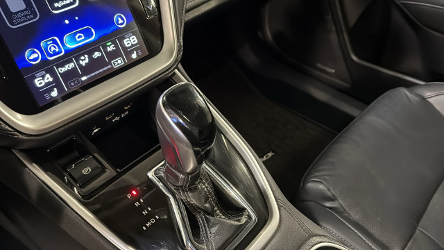 Used 2020 Subaru Outback Limited XT AWD/4WD image 18