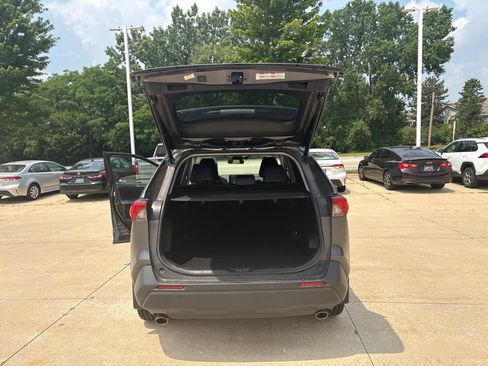 Used 2021 Toyota RAV4 XLE Premium AWD/4WD image 26