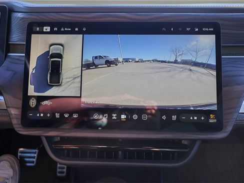 Used 2023 Rivian R1T Adventure image 12