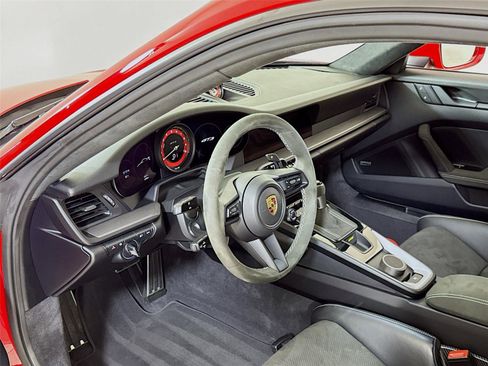 Used 2022 Porsche 911 GT3 image 15