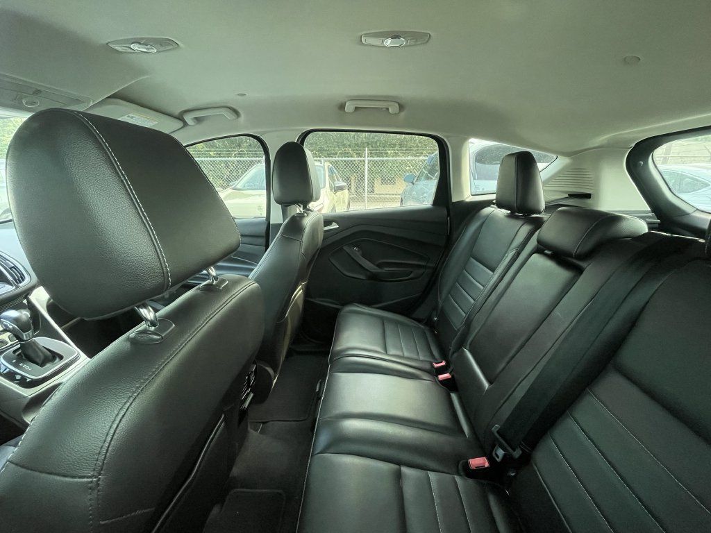Used 2013 Ford C-MAX SEL FWD image 11
