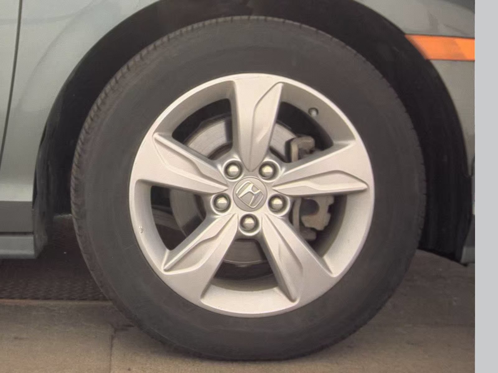 Used 2019 Honda Odyssey EX-L image 19