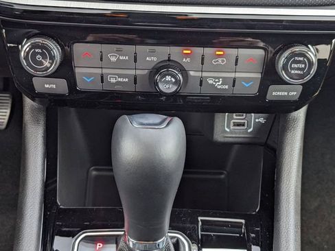 New 2025 Jeep Compass Limited w/ High Altitude Package image 16