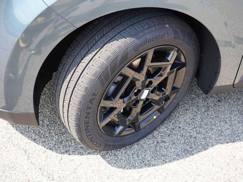 New 2027 Kia Carnival SX Prestige FWD image 9