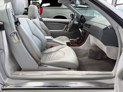 Used 2001 Mercedes-Benz SL 500 image 19