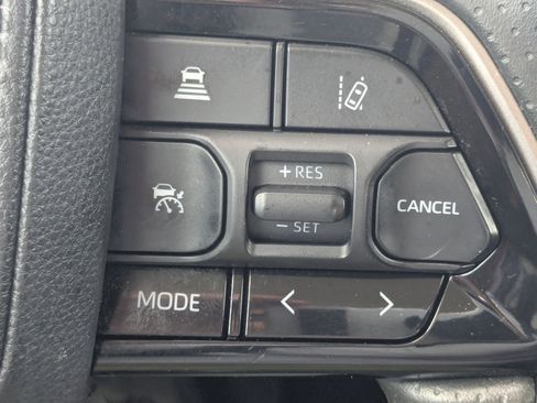 Used 2022 Toyota Tundra SR5 w/ SR5 Convenience Package image 33