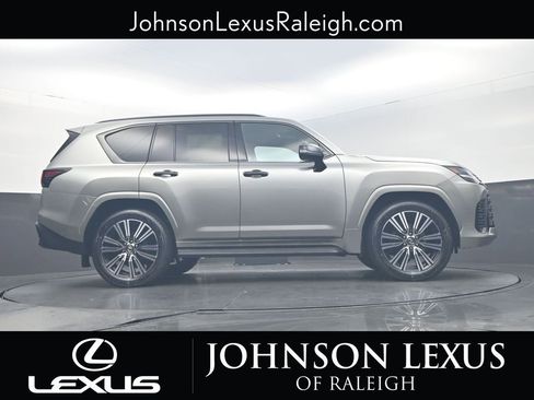 New 2026 Lexus LX 600 4WD w/ Luxury Package image 20
