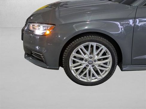Used 2018 Audi A3 e-tron Premium w/ Sport Package image 29