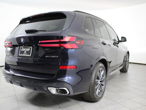 New 2026 BMW X5 xDrive50e w/ Executive Package image 9