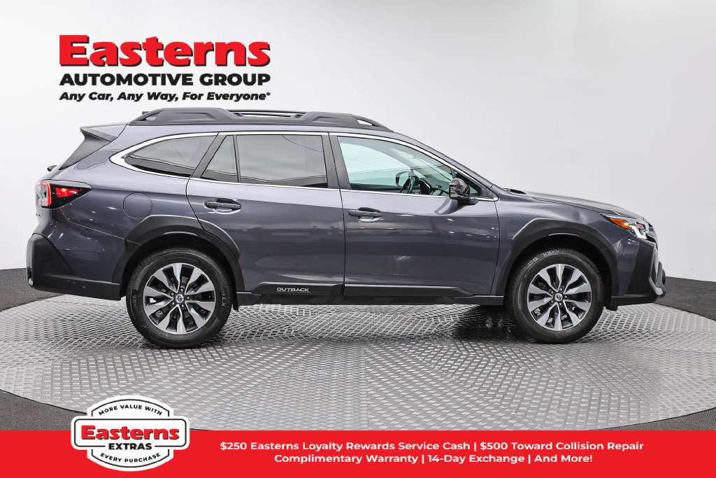 Used 2023 Subaru Outback Limited AWD/4WD image 5