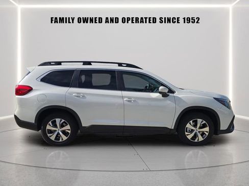 Certified 2024 Subaru Ascent Premium w/ Convenience Package AWD/4WD image 2