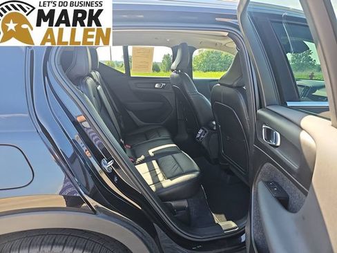 Used 2023 Volvo XC40 B5 Plus AWD/4WD image 26
