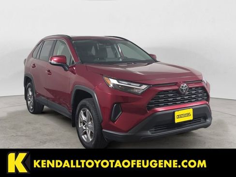 Used 2025 Toyota RAV4 XLE w/ Convenience Package AWD/4WD image 7