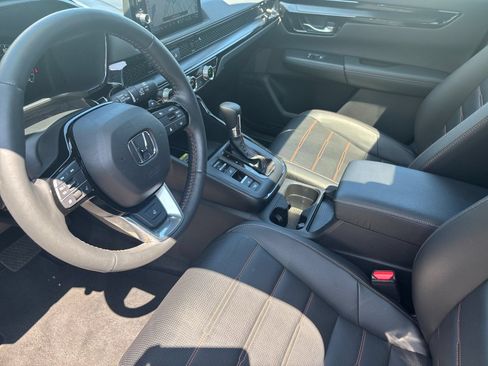 Used 2024 Honda CR-V Sport Touring image 11
