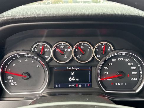 Used 2020 Chevrolet Silverado 1500 LT image 28