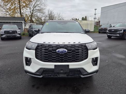 New 2026 Ford Explorer ST-Line AWD/4WD image 2