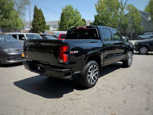 Used 2023 Chevrolet Colorado Z71 w/ Z71 Convenience Package 2 AWD/4WD image 8
