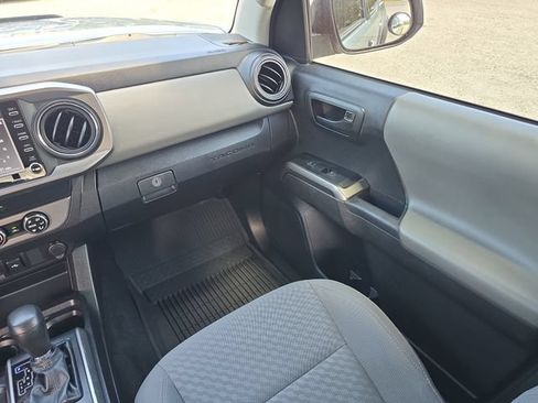 Used 2023 Toyota Tacoma SR5 RWD image 12
