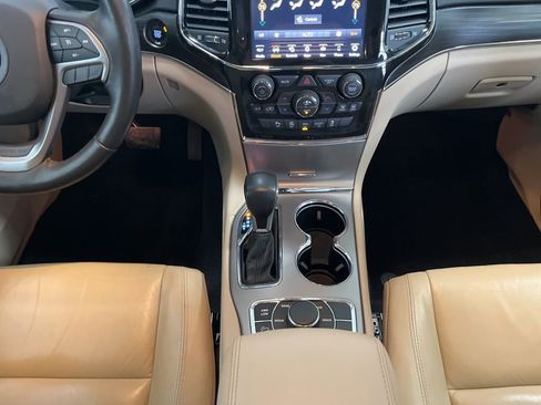 Used 2021 Jeep Grand Cherokee Limited AWD/4WD image 11