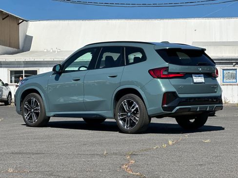 Used 2023 BMW X1 xDrive28i w/ M Sport Package AWD/4WD image 6