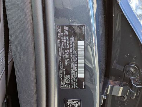 New 2026 Volvo XC90 B6 Plus w/ Protection Package Premier image 15