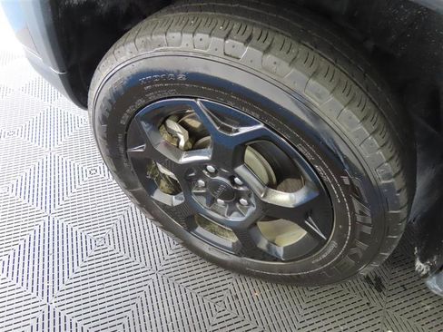 Used 2024 Jeep Compass Trailhawk image 6