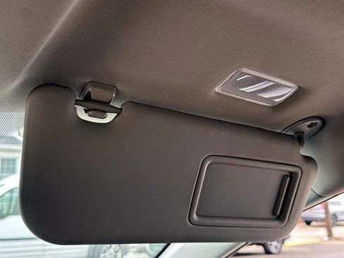 Used 2019 Toyota Corolla LE image 30