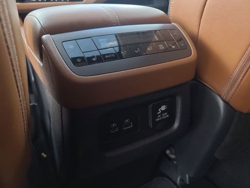 Certified 2024 Nissan Pathfinder Platinum w/ Cargo Package AWD/4WD image 13