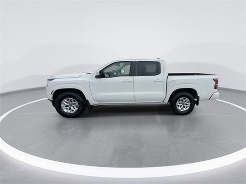 Certified 2024 Nissan Frontier SV image 5