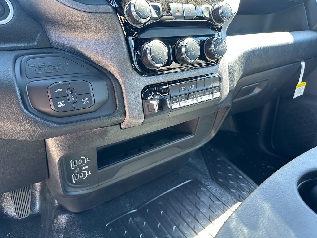 New 2026 RAM 5500 Tradesman w/ Chrome Appearance Group AWD/4WD image 22