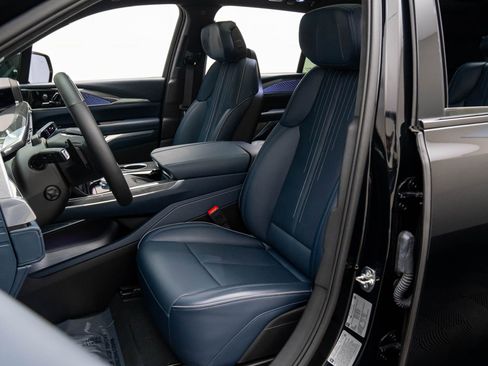 New 2025 Cadillac Escalade IQ Sport 2 w/ LPO, ONYX Package AWD/4WD image 17