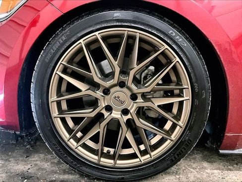 Used 2017 Ford Mustang Coupe RWD image 8