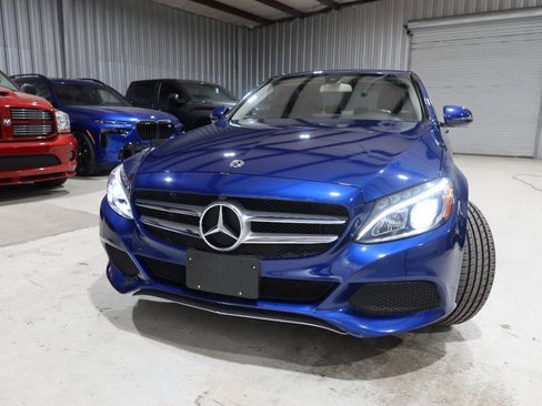 Used 2018 Mercedes-Benz C 300 Sedan w/ Premium Package image 42