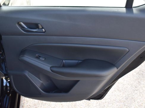 Used 2025 Nissan Altima 2.5 S image 45