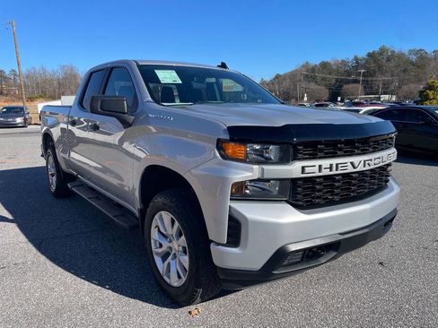 Used 2019 Chevrolet Silverado 1500 Custom w/ Custom Value Package image 7