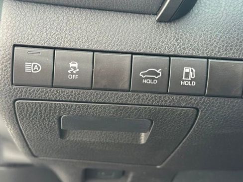 Used 2024 Toyota Camry SE FWD image 19