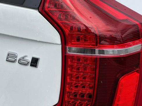 Used 2023 Volvo XC90 B6 Core w/ Climate Package image 33