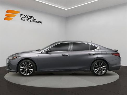 Used 2019 Lexus ES 350 F Sport image 2