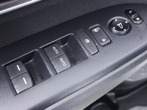 Used 2019 Honda CR-V EX image 29