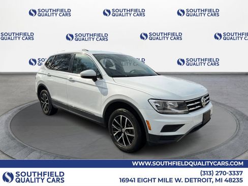 Used 2021 Volkswagen Tiguan SE AWD/4WD image 1