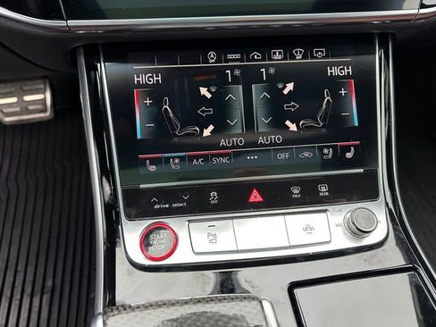 Used 2021 Audi S8 L AWD/4WD image 26