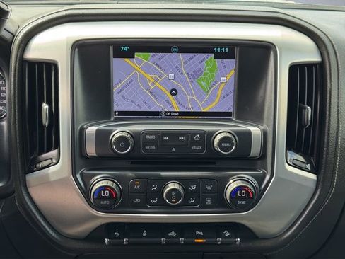 Used 2017 GMC Sierra 2500 SLE w/ HD SLE Preferred Plus Package image 19