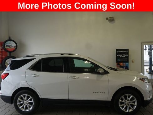 Used 2018 Chevrolet Equinox Premier AWD/4WD image 2