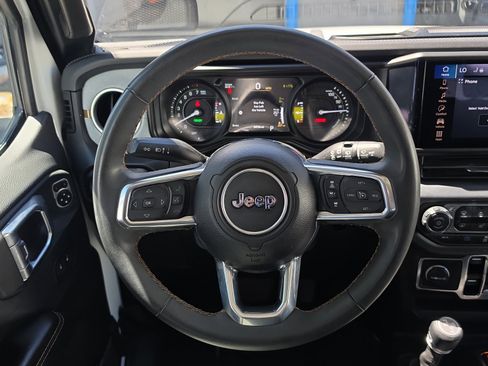 Used 2024 Jeep Wrangler Unlimited Sahara AWD/4WD image 18